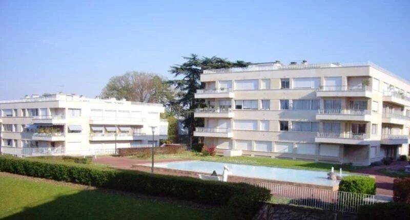 Appartement 1 pièce 14 m² · à Meudon · 14,3 m² · 99 000 €