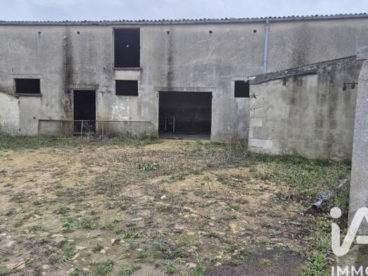 Maison à vendre 261 800 € 3 pièces 2 chambres 123 m² 348 m² de terrain Courseulles-sur-Mer 14470