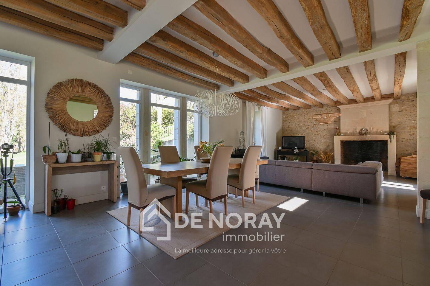 Maison 10 pièces 306 m² · à Saint-Georges-sur-Cher · 306 m² · 995 000 €