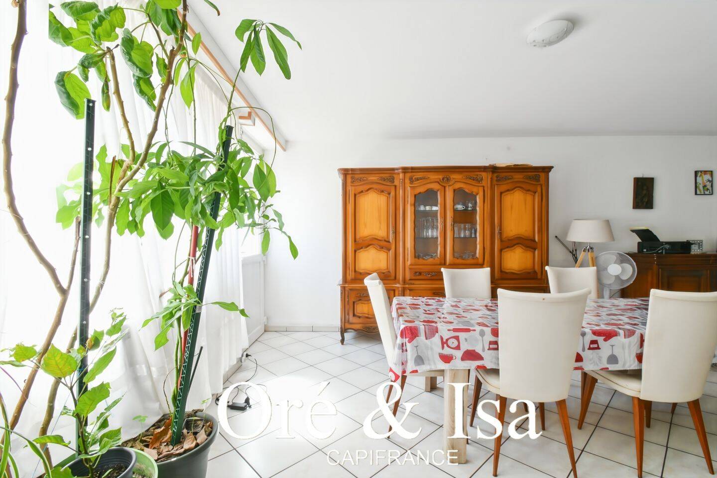 Maison 5 pièces 146 m² · à Saint-Christophe-le-Chaudry · 146 m² · 105 000 €