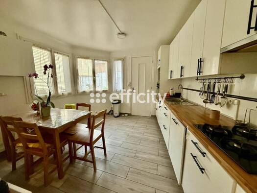 Maison de ville à vendre 183 000 € 6 pièces 4 chambres 103 m² 200 m² de terrain Saint-Just-en-Chaussée 60130