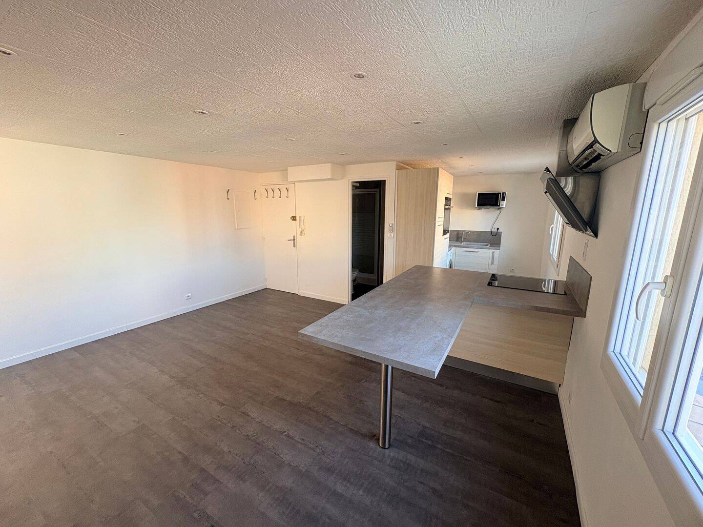 Appartement 3 pièces 70 m² · à Sanary-sur-Mer · 70 m² · 900 €