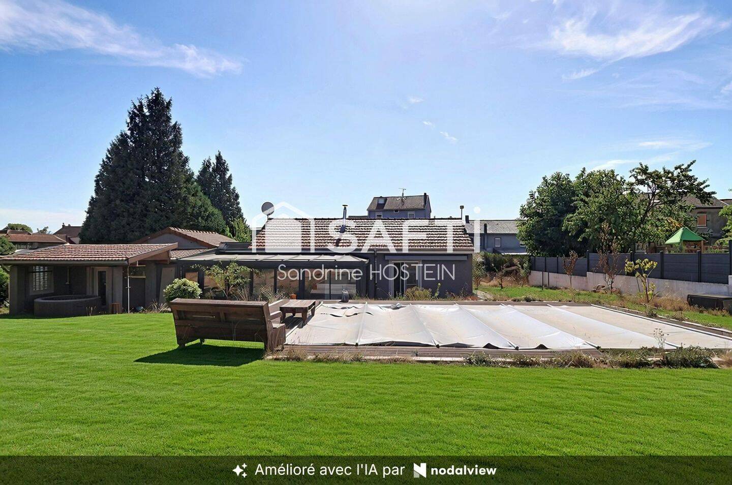 Maison 6 pièces 140 m² · à Crusnes · 140 m² · 449 000 €