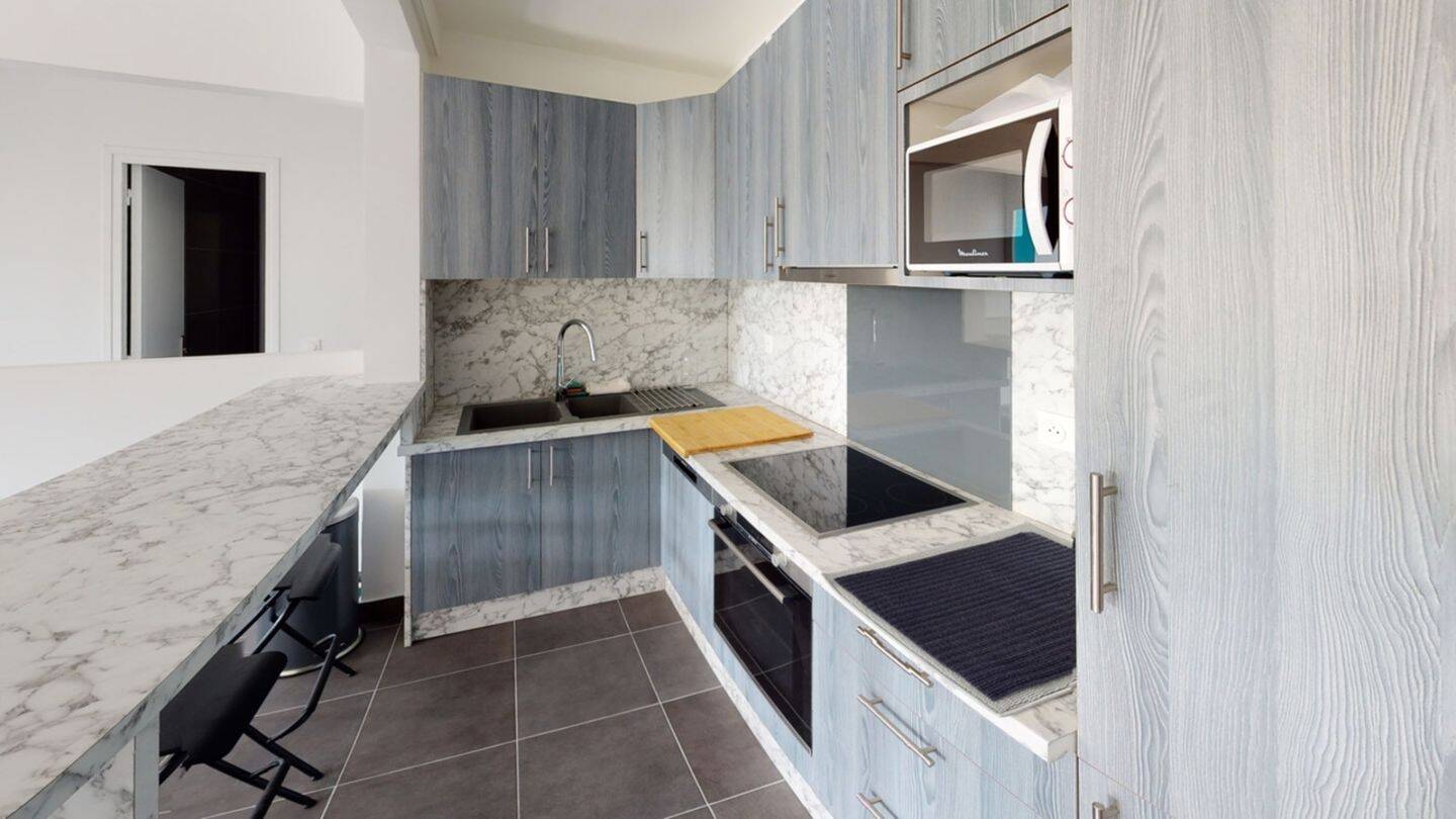 5 pièces 87 m² · à Saint-Denis · 87 m² · 627 €