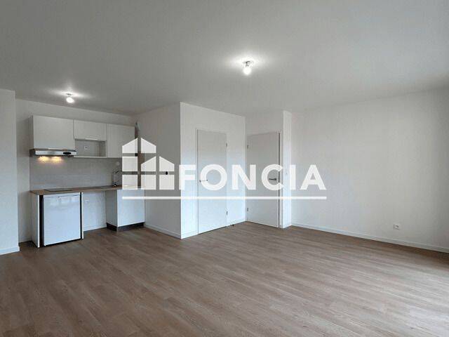 Appartement 2 pièces 51 m² · à Pont-l'Évêque · 51,4 m² · 695 €/mois