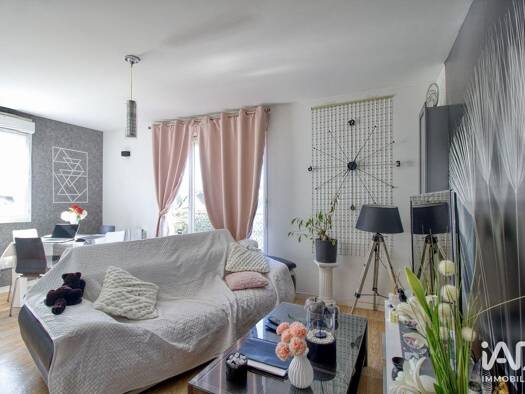 Appartement à vendre 151 000 € 3 pièces 2 chambres 52 m² RDC Saint-Maximin 60740