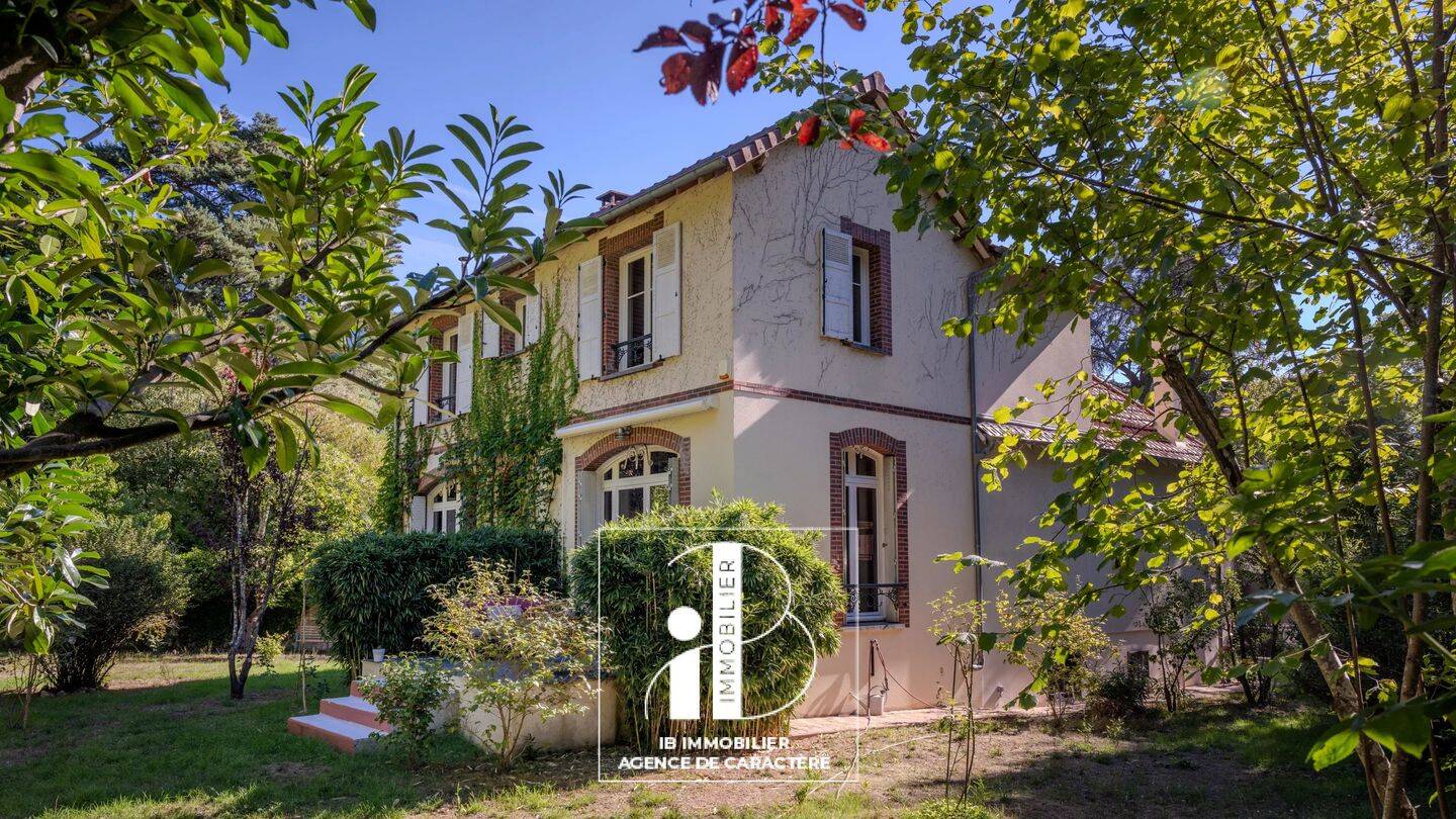 Maison 9 pièces 214 m² · à Bois-le-Roi · 213,8 m² · 840 000 €