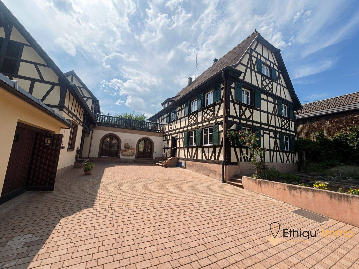 Maison 8 pièces 201 m² · à Oberschaeffolsheim · 200,9 m² · 644 800 €
