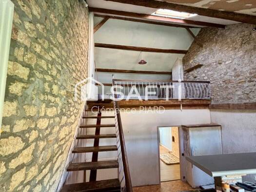 Maison à vendre 69 000 € 6 pièces 2 chambres 85 m² 10 m² de terrain Leschères 39170