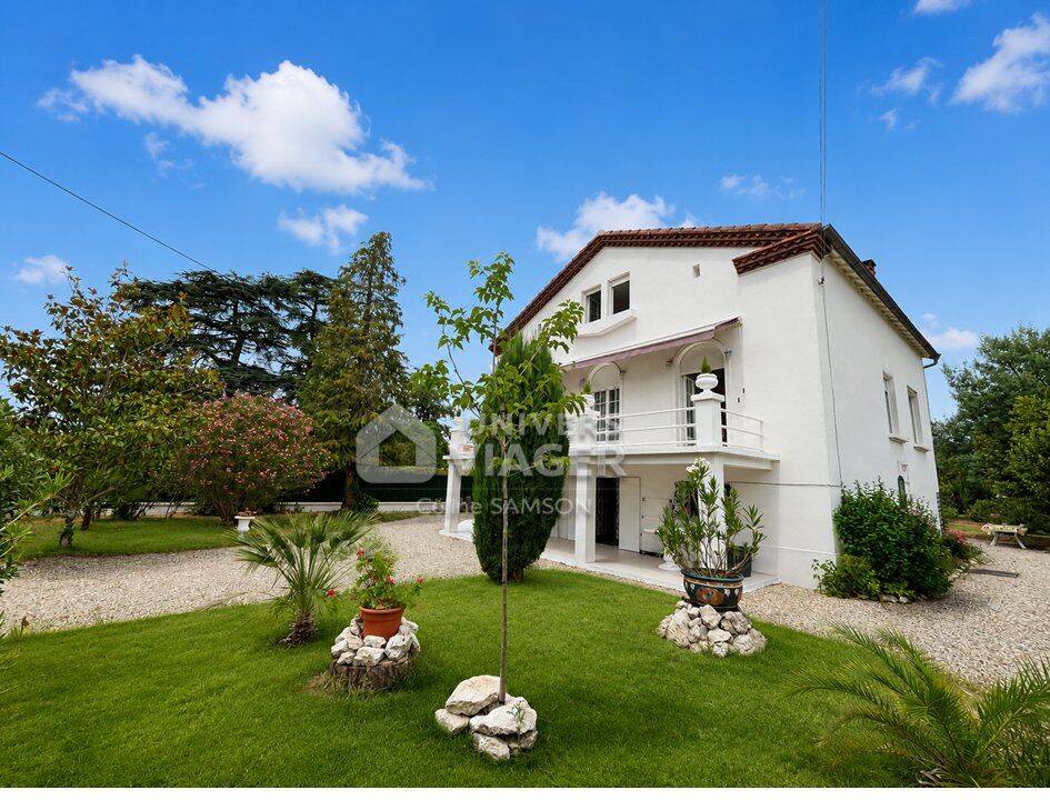 Maison 7 pièces 220 m² · à Graulhet · 220 m² · 77 004 €