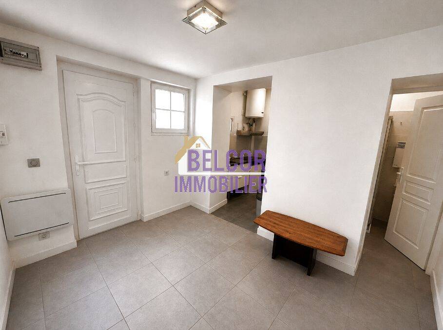 Appartement 1 pièce 25 m² · à Puiseaux · 25 m² · 450 €