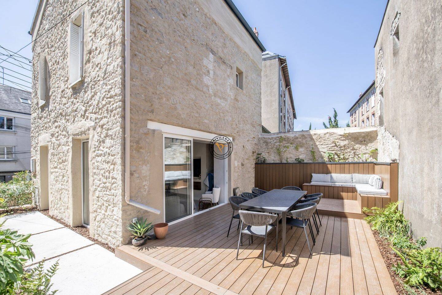 Maison 5 pièces 94 m² · à Nantes · 93,8 m² · 675 000 €