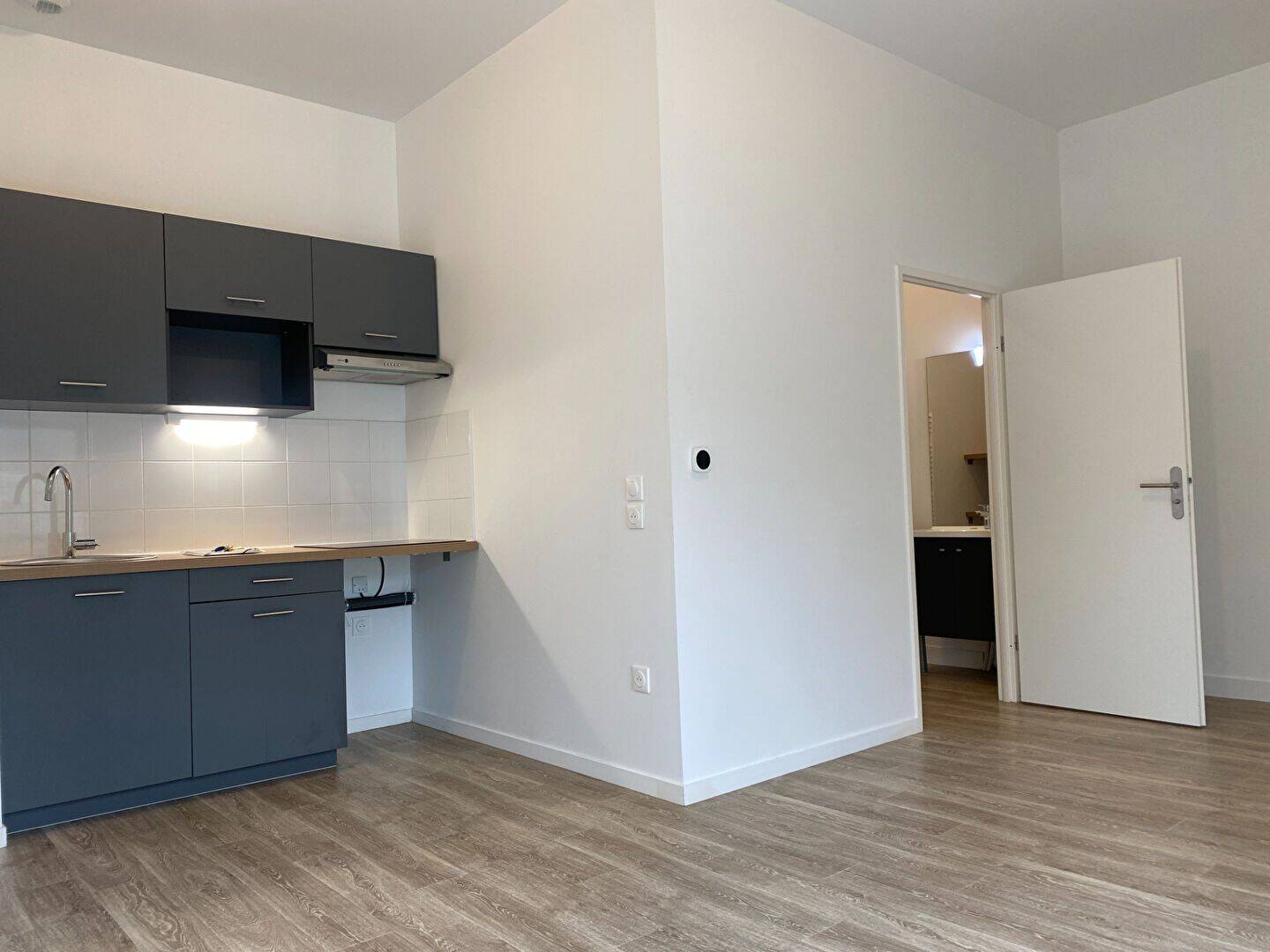 Appartement 1 pièce 28 m² · à Floirac · 28 m² · 550 €/mois