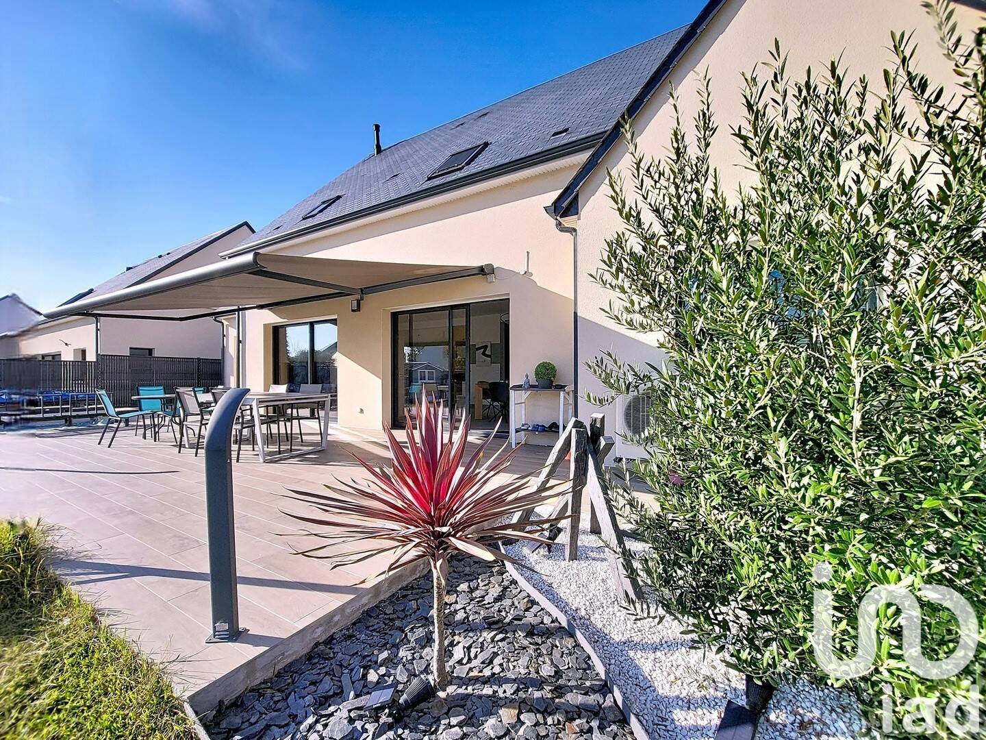 Maison 6 pièces 143 m² · à Veigné · 143 m² · 411 000 €