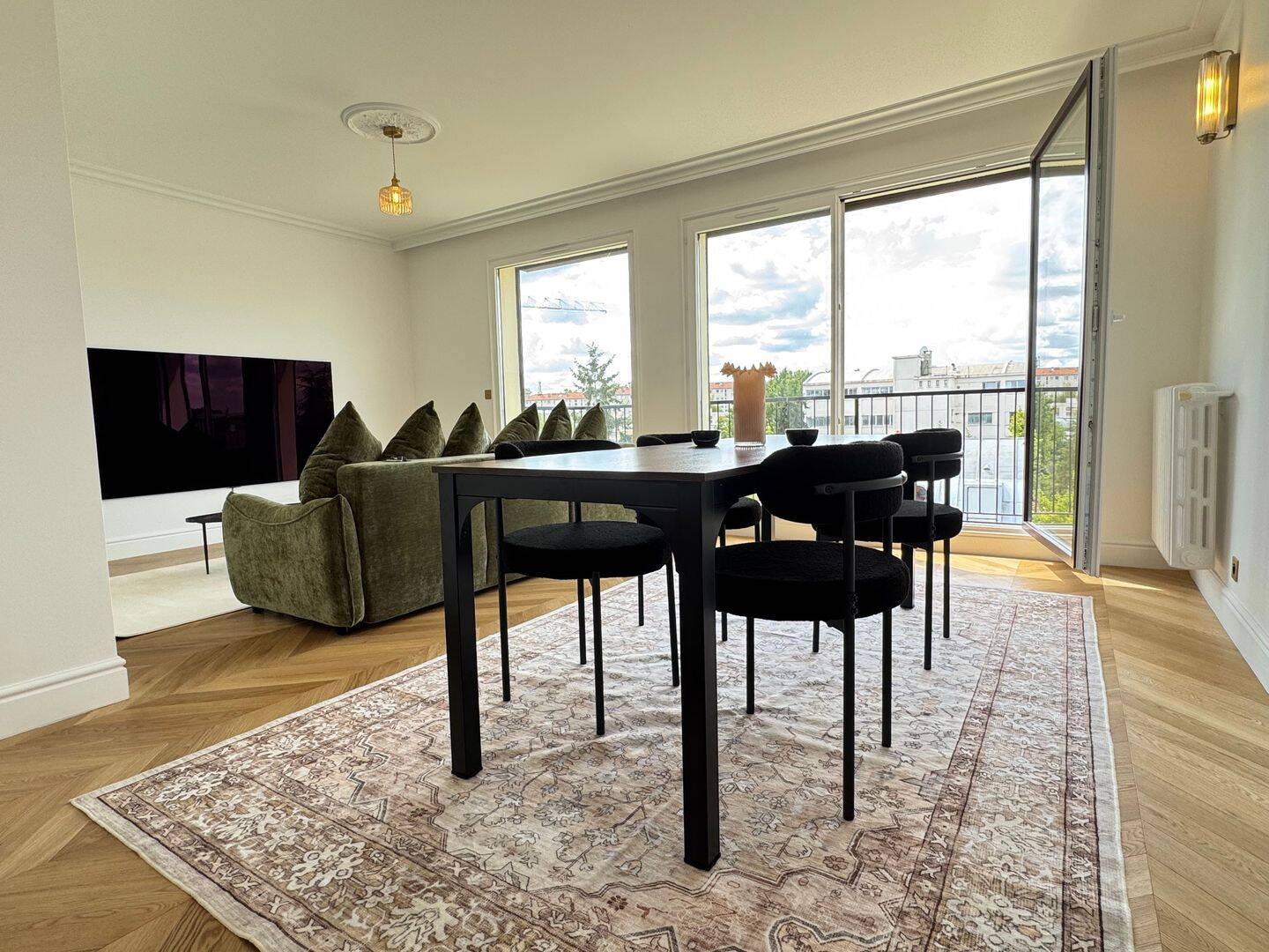 Appartement 3 pièces 68 m² · à Issy-les-Moulineaux · 68 m² · 2 500 €/mois