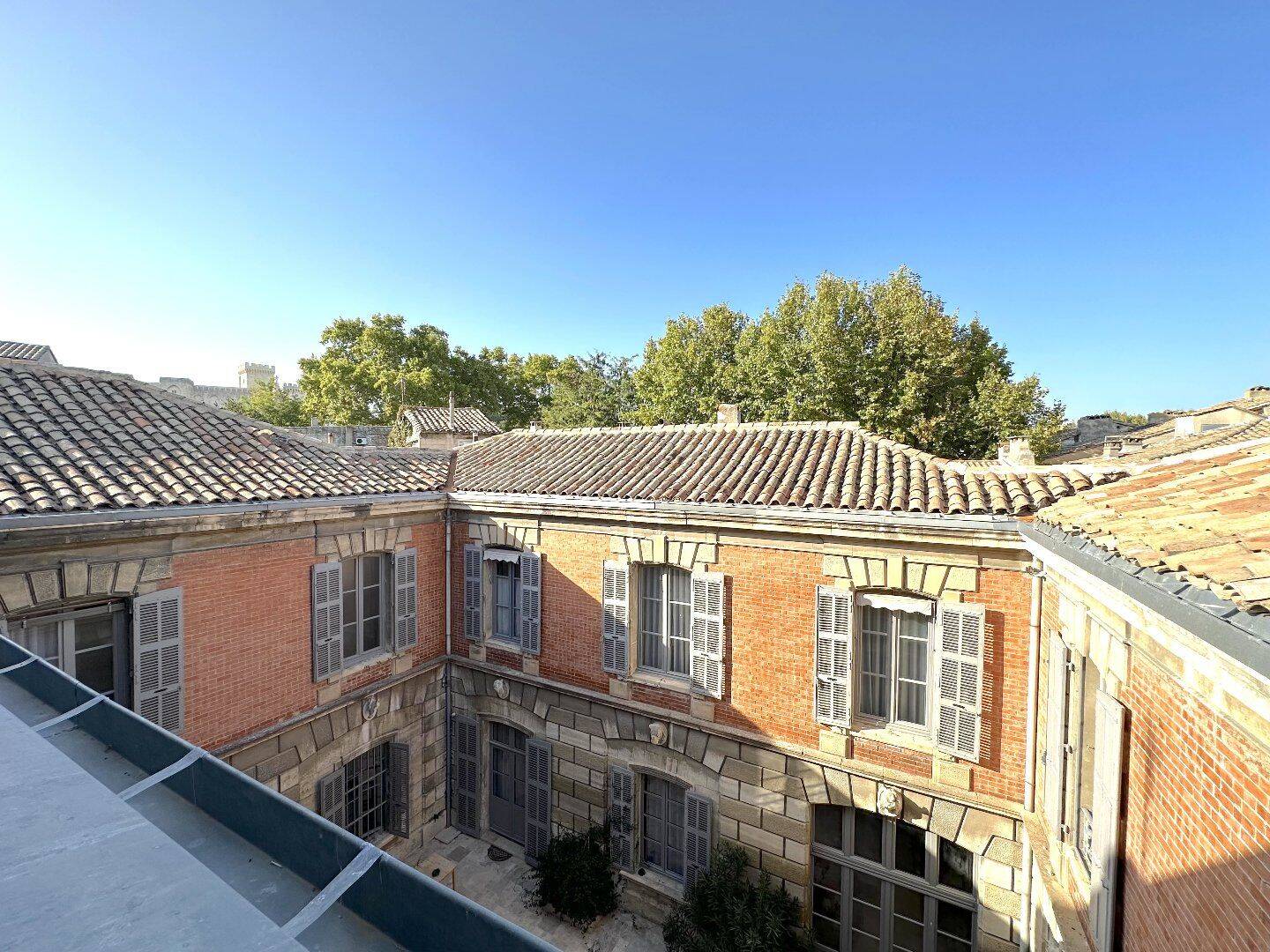Appartement 3 pièces 75 m² · à Avignon · 75 m² · 240 000 €
