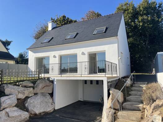 Maison à vendre 439 950 € 7 pièces 4 chambres 122 m² 560 m² de terrain Kerfeunteun Quimper 29000