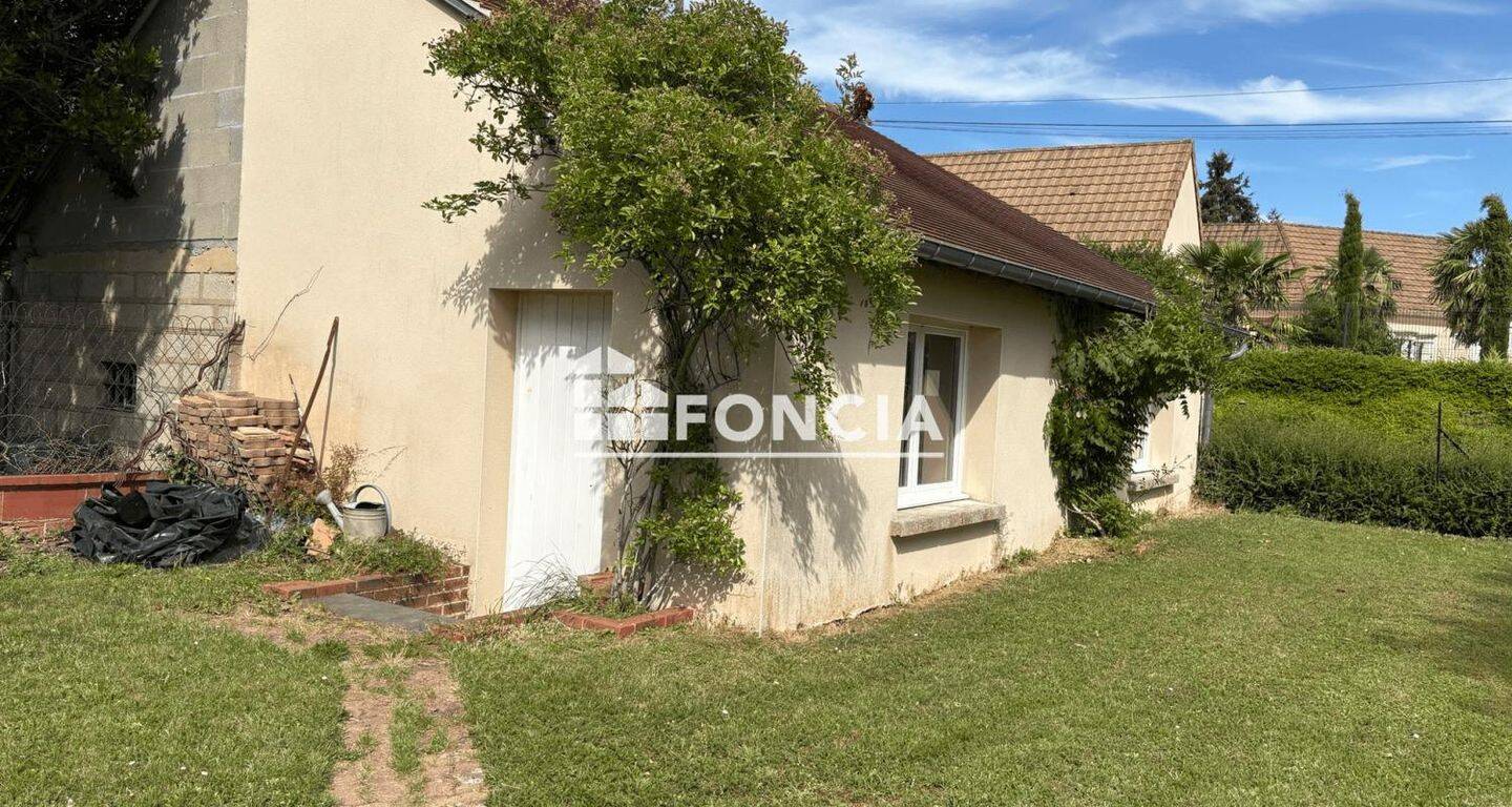 Maison 4 pièces 100 m² · à Fresnay-sur-Sarthe · 100 m² · 150 000 €