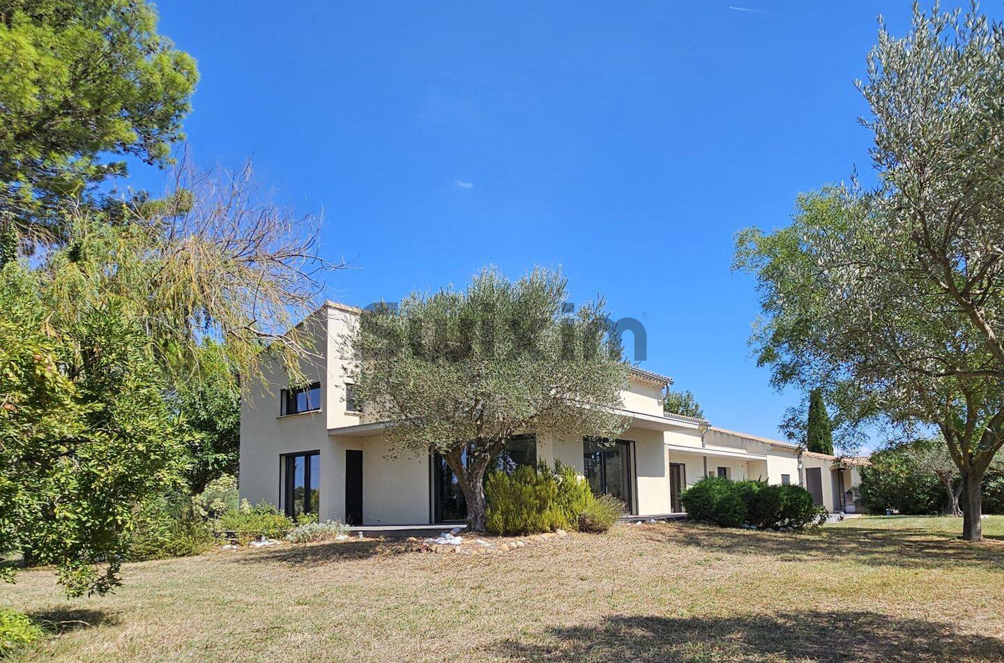 Maison 16 pièces 370 m² · à Rochefort-du-Gard · 370 m² · 995 000 €