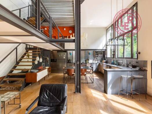 Appartement à vendre 2 380 000 € 6 pièces 4 chambres 209 m² Étage 3/3 Bas Belleville Paris 19ème arrondissement 75019