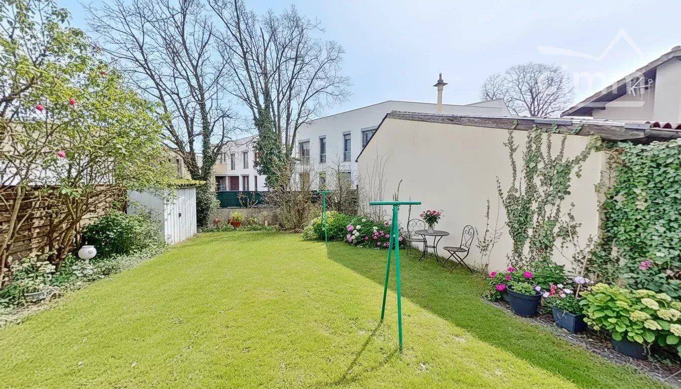 Maison 3 pièces 81 m² · à Décines-Charpieu · 80,6 m² · 229 000 €