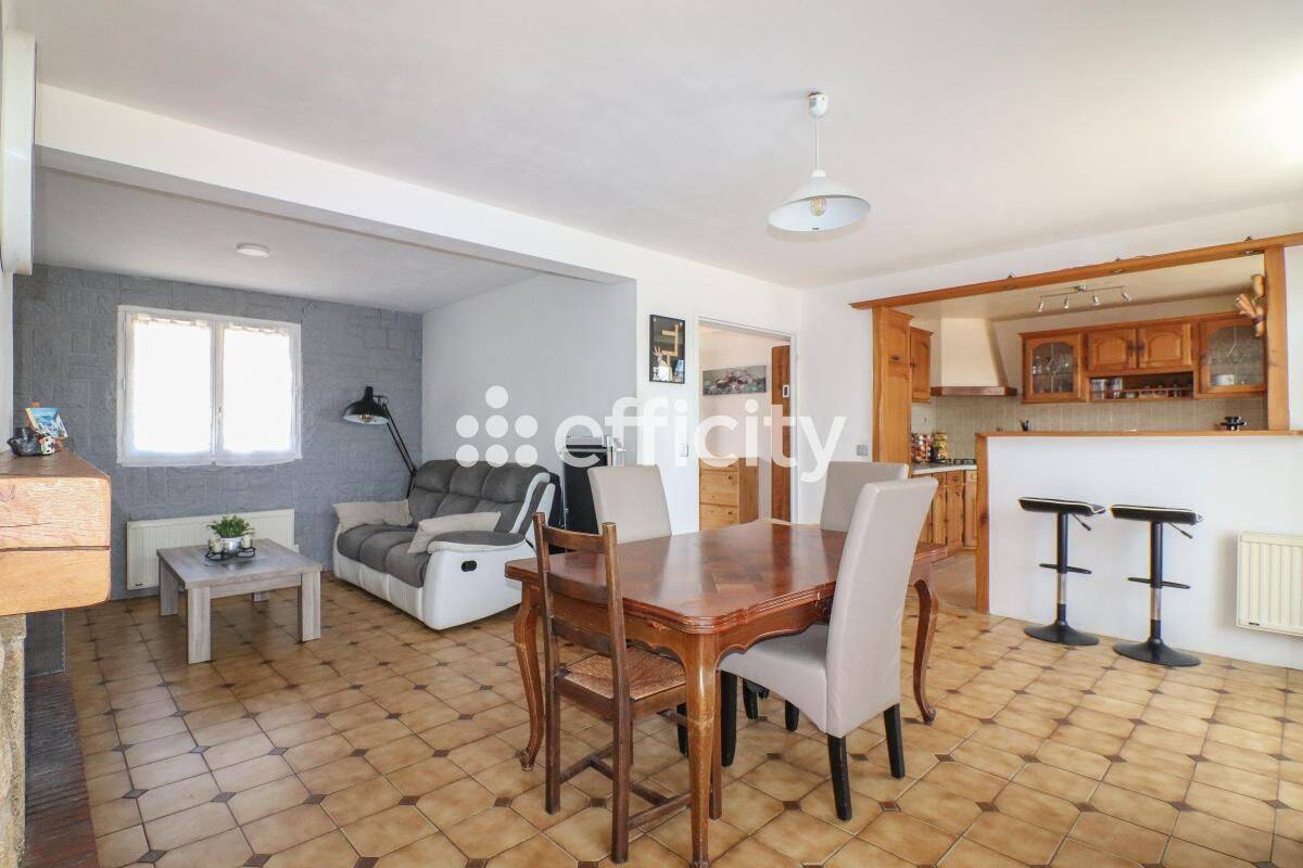 Maison 6 pièces 140 m² · à La Haye-Malherbe · 140 m² · 259 000 €