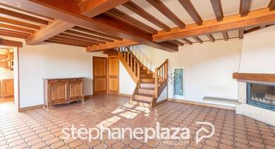 Maison à vendre 185 000 € 3 pièces 2 chambres 81 m² 210 m² de terrain Cluny 71250