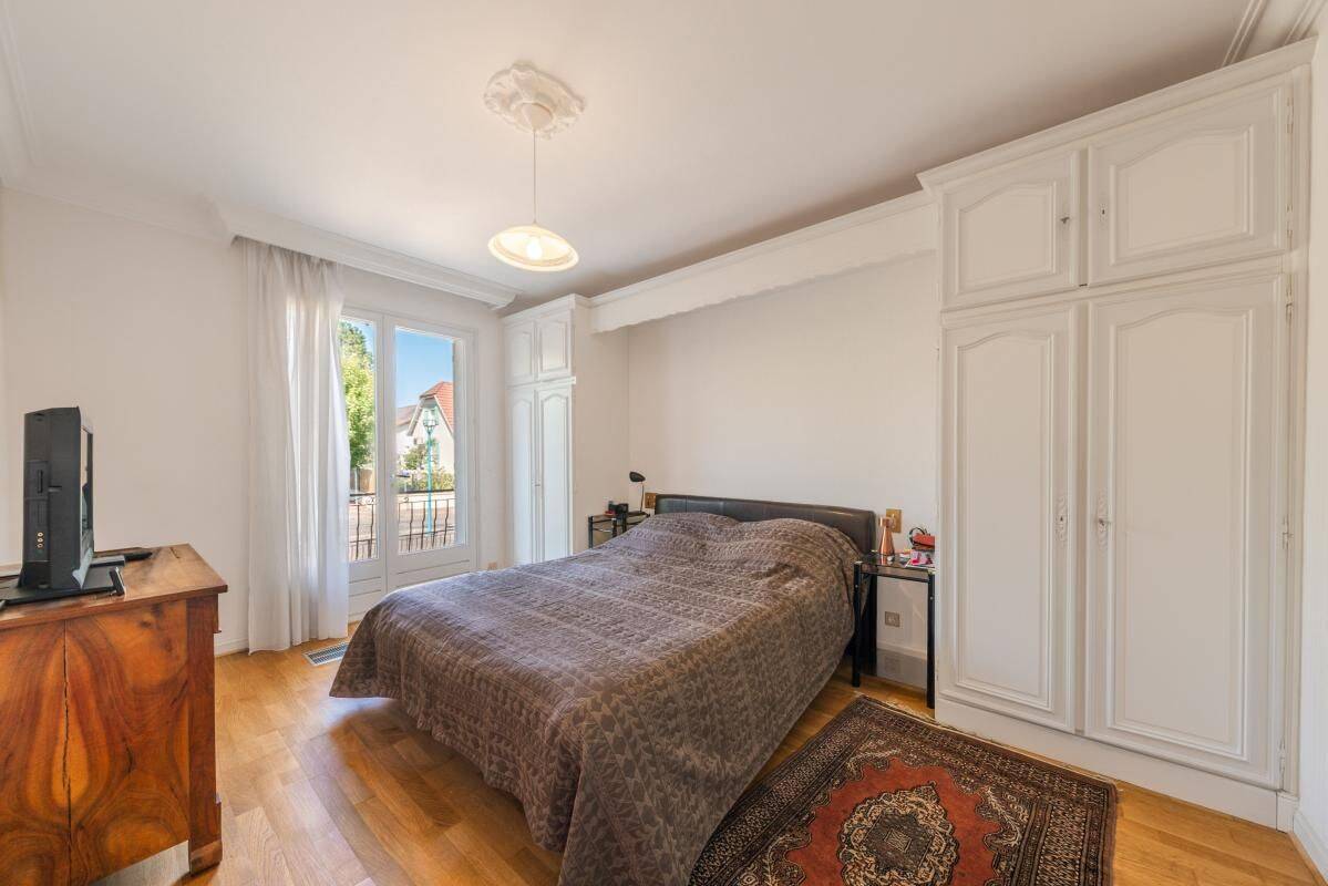Maison 6 pièces 175 m² · à Varois-Et-Chaignot · 175 m² · 420 000 €