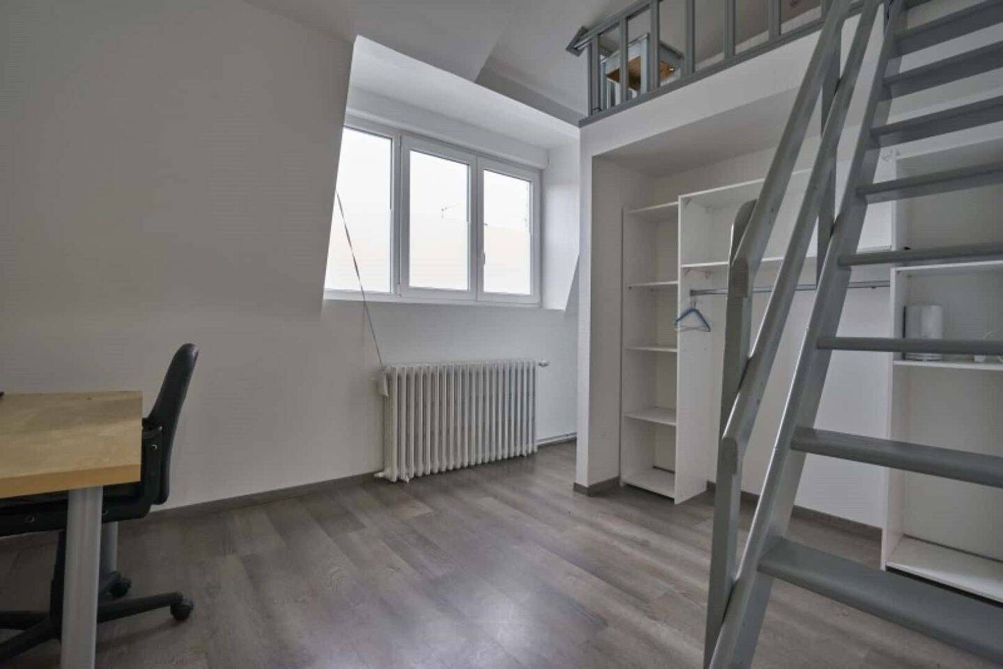 1 pièce 15 m² · à La Madeleine · 15 m² · 450 €/mois