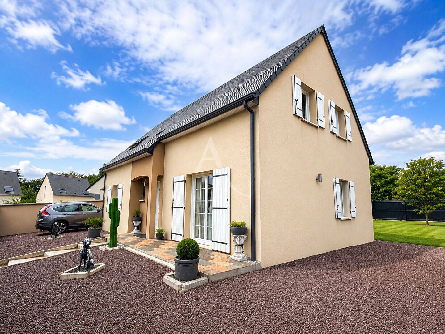 Maison 6 pièces 122 m² · à Monnaie · 122 m² · 299 000 €