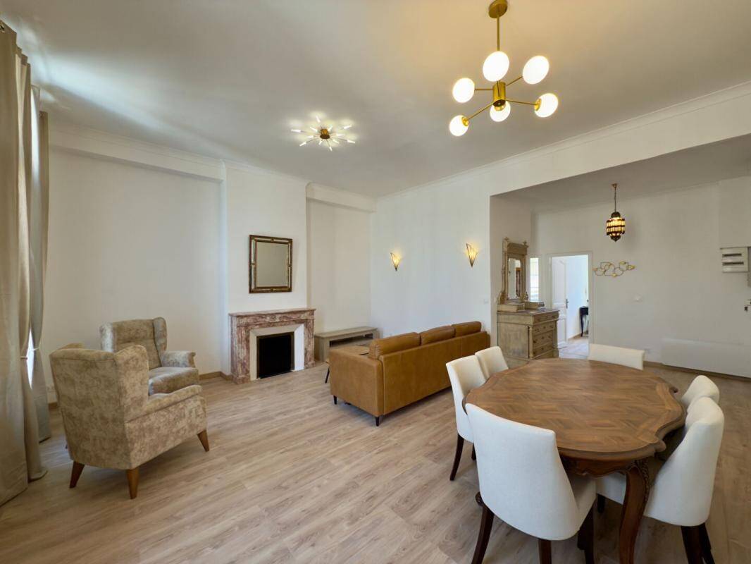 Appartement 3 pièces 83 m² · à Béziers · 83 m² · 900 €
