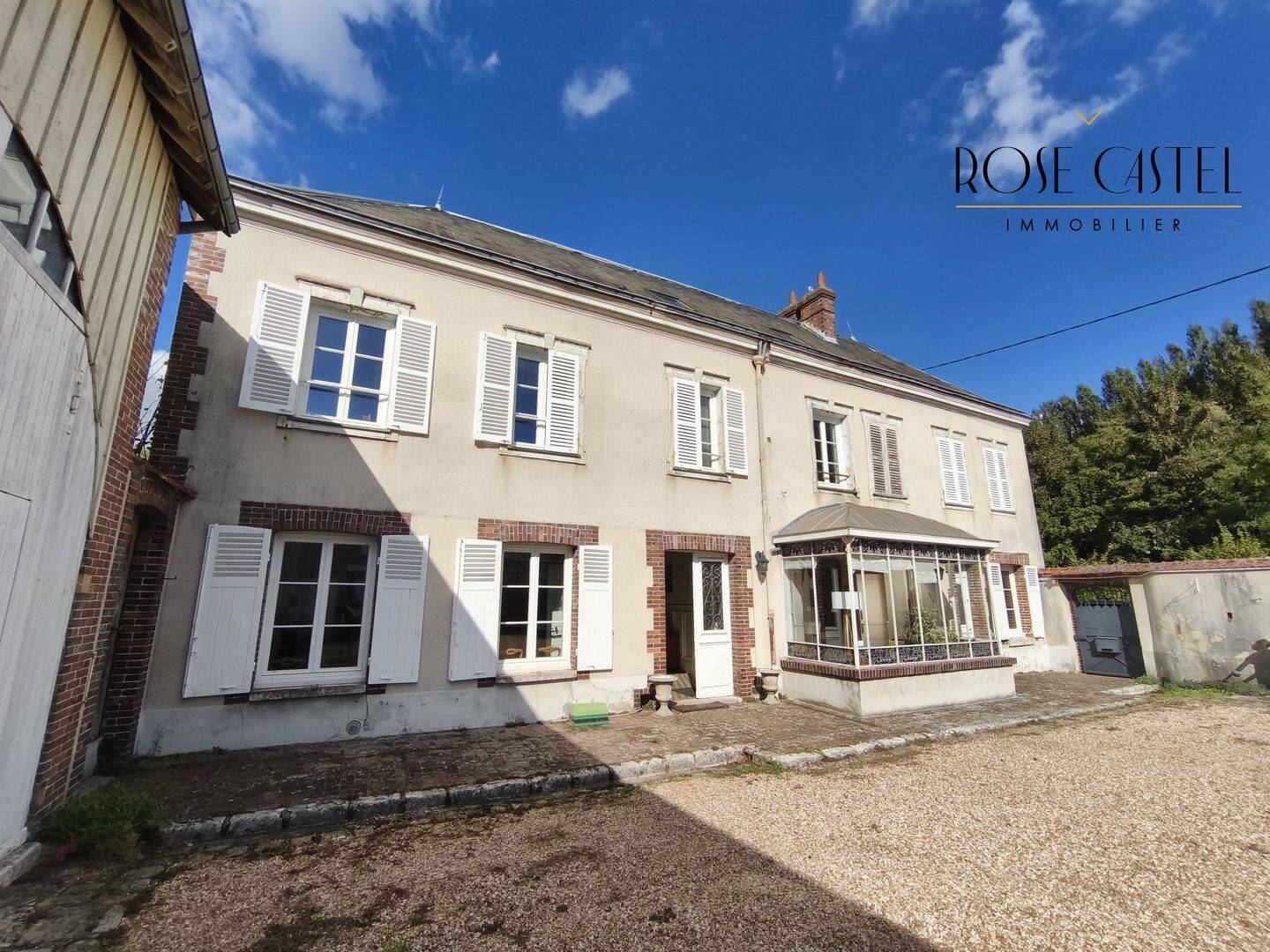 Maison 8 pièces 246 m² · à Chartres · 246 m² · 431 600 €