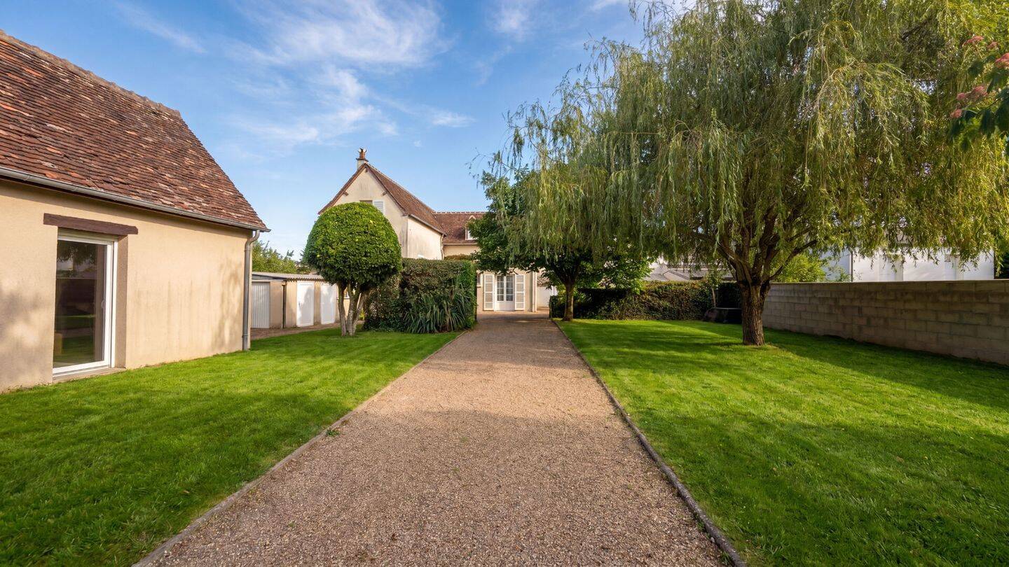 Maison 6 pièces 137 m² · à Saint-Avertin · 137 m² · 350 000 €