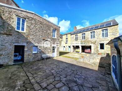 Hôtel particulier à vendre 330 000 € 10 pièces 6 chambres 215 m² Saint Sauveur Villages 50490