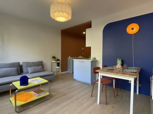 Appartement à louer 1 190 € 4 pièces 3 chambres 65 m² RDC/8 Glaciere-Jomard Oullins-Pierre-Bénite 69600