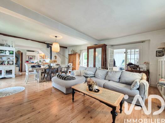 Maison à vendre 375 000 € 7 pièces 5 chambres 154 m² 1 350 m² de terrain Houdan 78550