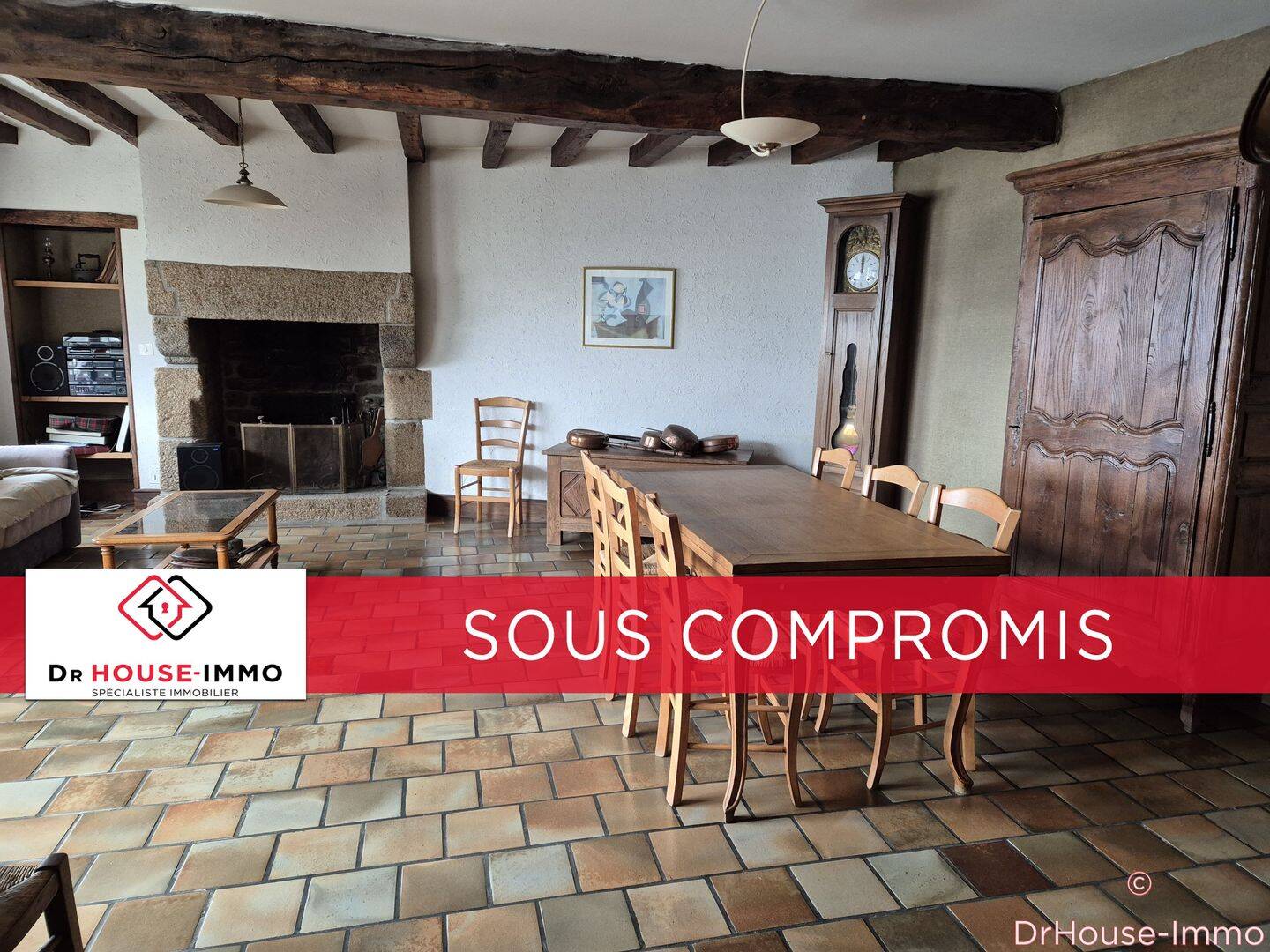 Maison 8 pièces 225 m² · à Gorron · 225 m² · 105 000 €