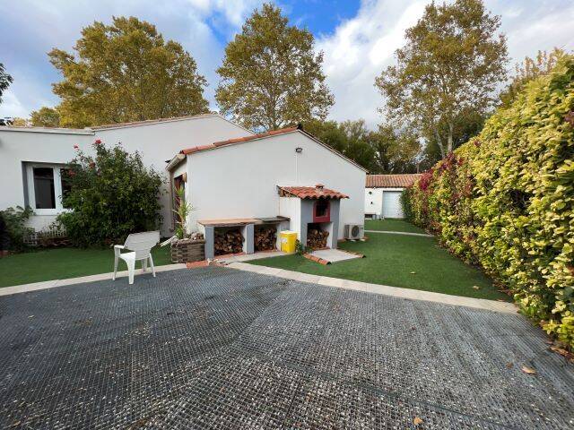 Maison 8 pièces 150 m² · à Peyrolles-en-Provence · 150 m² · 417 000 €