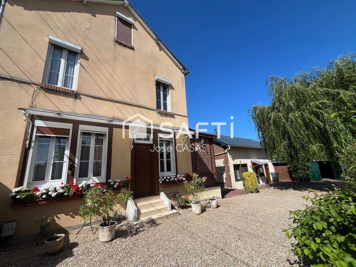 Maison 3 pièces 80 m² · à Saint-Aubin-lès-Elbeuf · 80 m² · 170 000 €