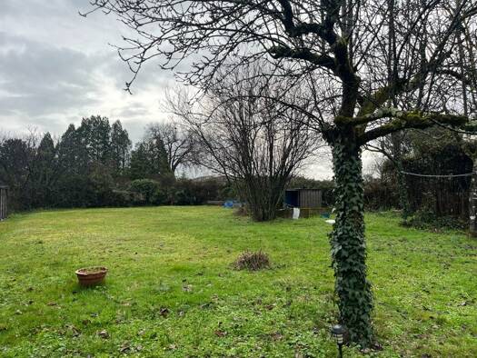 Terrain constructible à vendre 39 500 € 500 m² de terrain Châteaubernard 16100