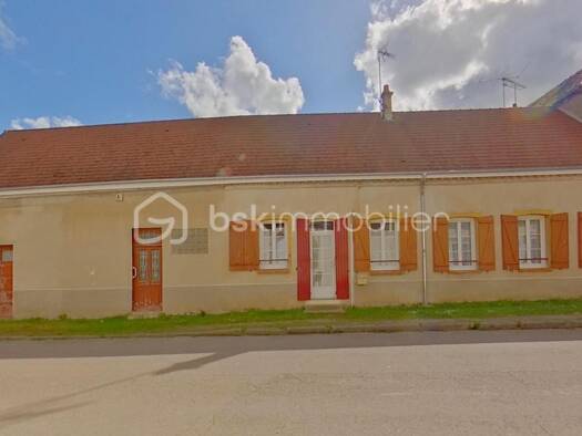 Maison à vendre 79 000 € 3 pièces 2 chambres 76 m² 816 m² de terrain Courgenay 89190