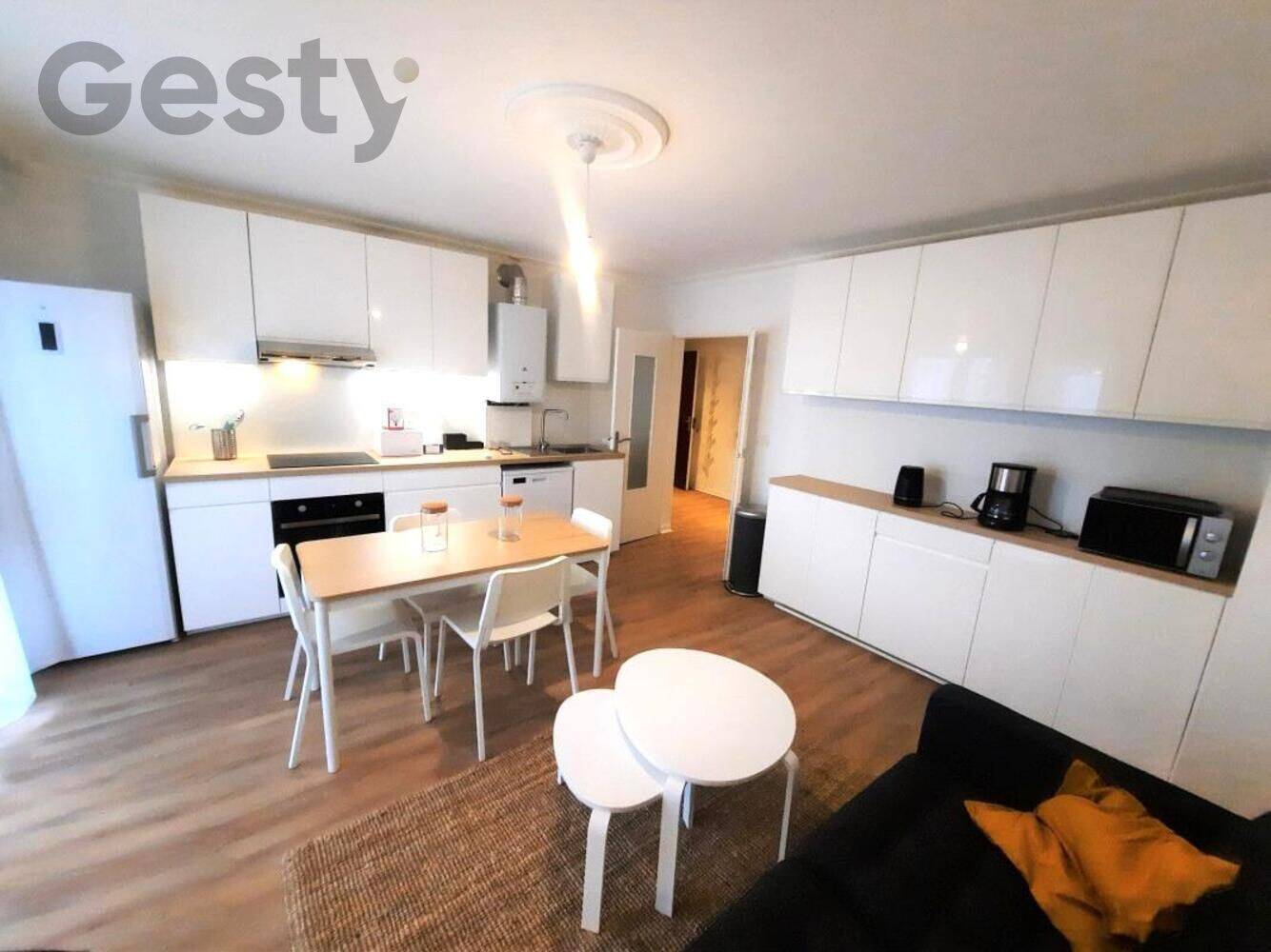 5 pièces 82 m² · à Nantes · 82 m² · 453 €