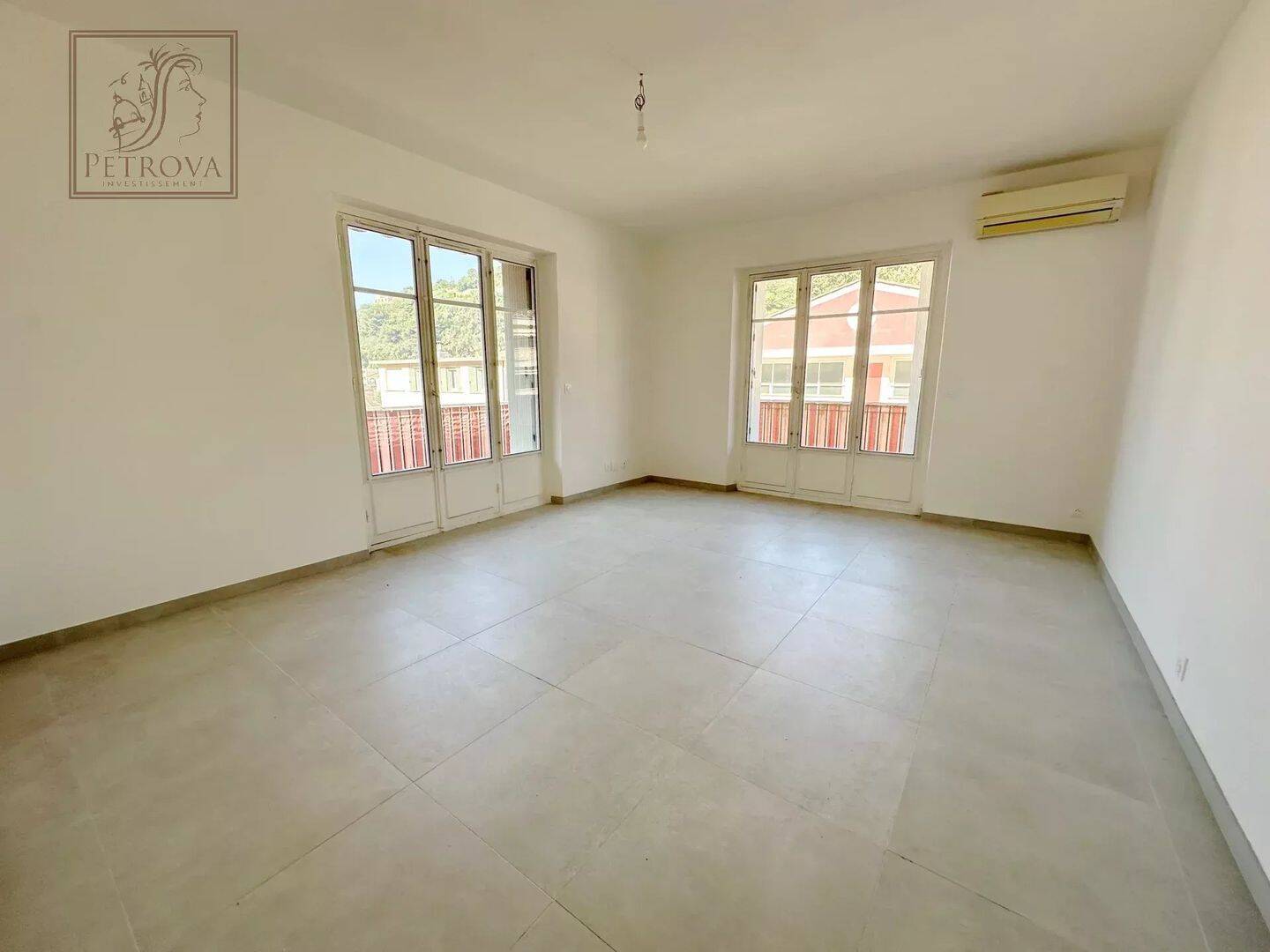 Appartement 3 pièces 73 m² · à Saint-André-de-la-Roche · 73 m² · 1 480 €