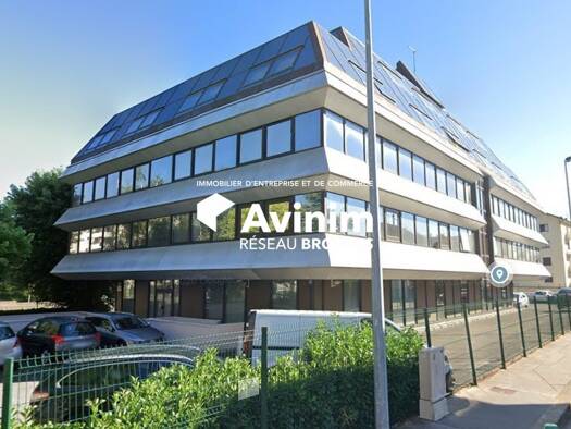 Espace bureau à louer 7 662 € 497 m² de bureaux Fier Annecy 74000