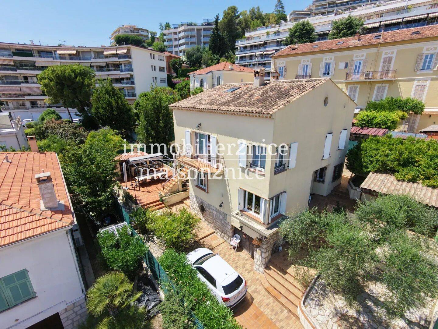 Maison 9 pièces 202 m² · à Nice · 202 m² · 895 000 €