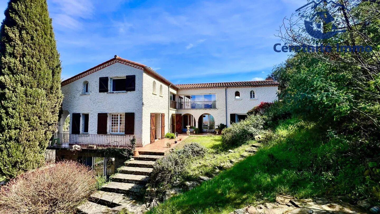 Maison 12 pièces 380 m² · à Céret · 380 m² · 990 000 €