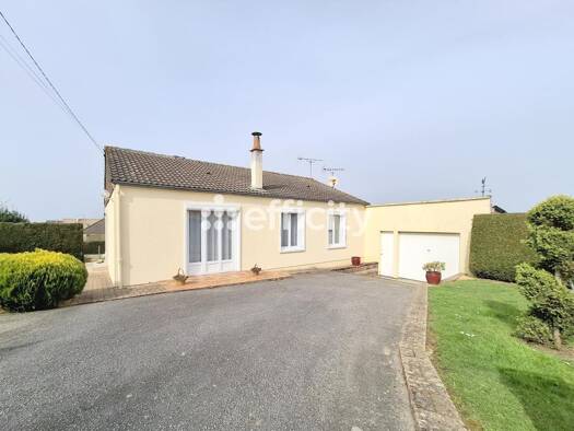 Maison de plain-pied à vendre 129 000 € 4 pièces 3 chambres 80 m² 900 m² de terrain Plateau-Ecarts Est Nogent-le-Rotrou 28400