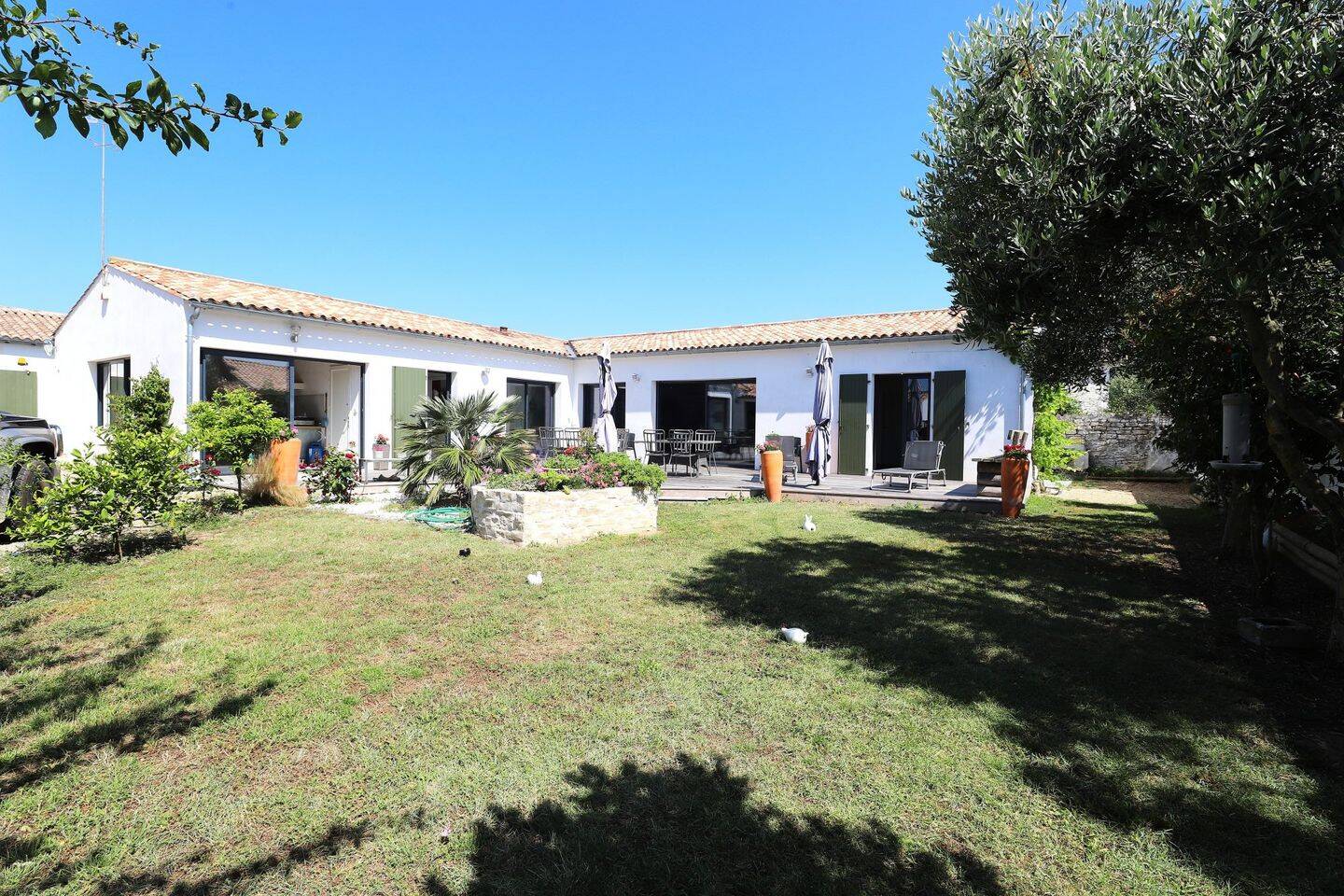 Maison 4 pièces 165 m² · à La Flotte · 165,3 m² · 1 449 000 €