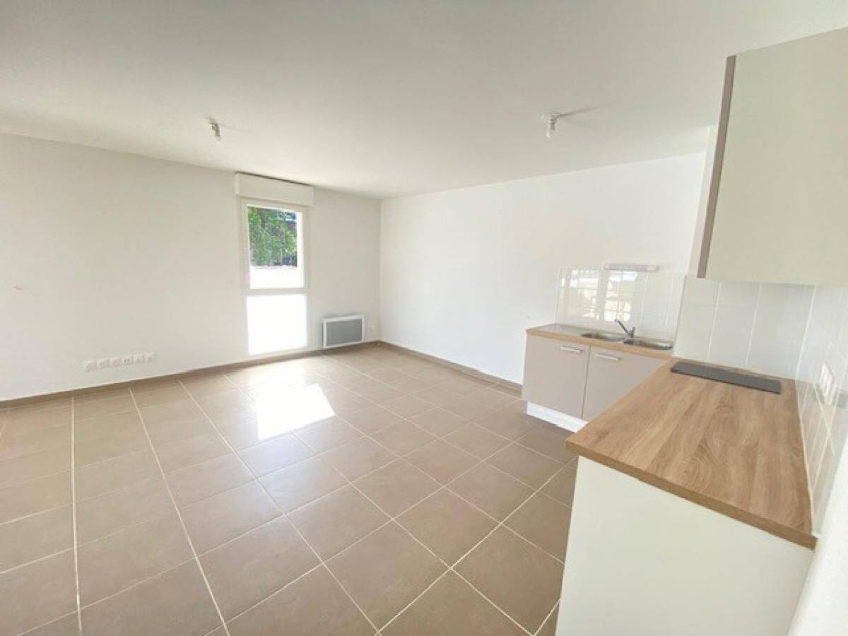 Appartement 3 pièces 65 m² · à Marguerittes · 65 m² · 715 €