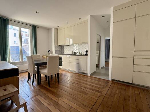 Appartement à louer 1 580 € 2 pièces 1 chambre 48 m² Étage 3/6 Corentin Celton Issy-les-Moulineaux 92130